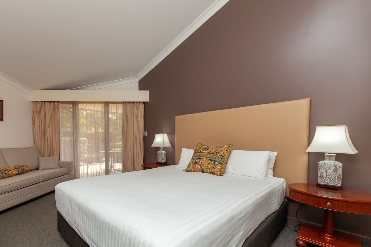 Superior-Zimmer, 1 King-Bett | Hochwertige Bettwaren, Minibar, Schreibtisch