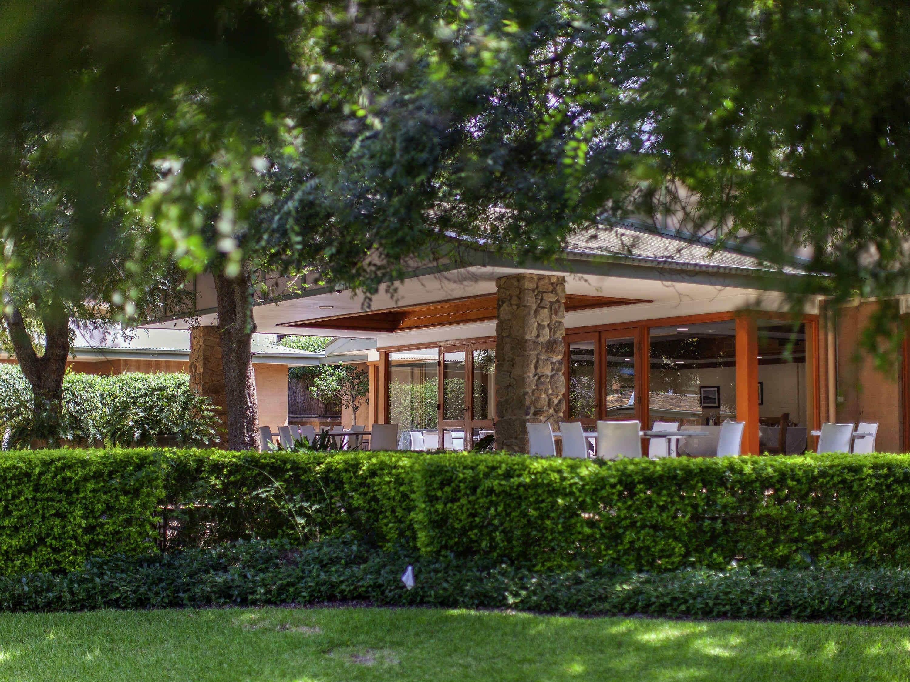 Breakfast, lunch, dinner served; pool views