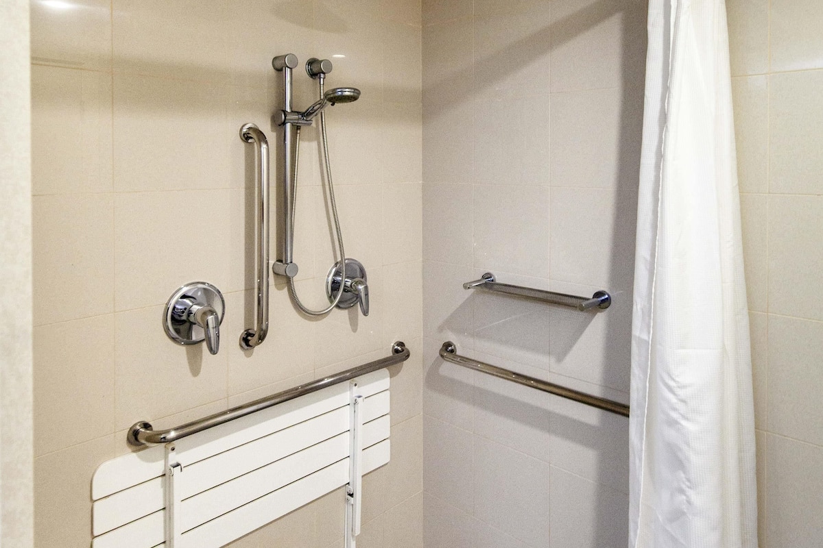 Premium bedding, minibar, desk, laptop workspace