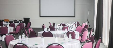 Toplantı salonu/imkânları