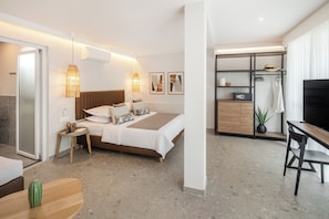 Palm Beach Bungalow Junior Suite | 책상, 암막 커튼, 무료 WiFi, 침대 시트