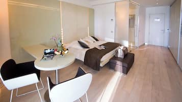 Down duvets, minibar, in-room safe, desk