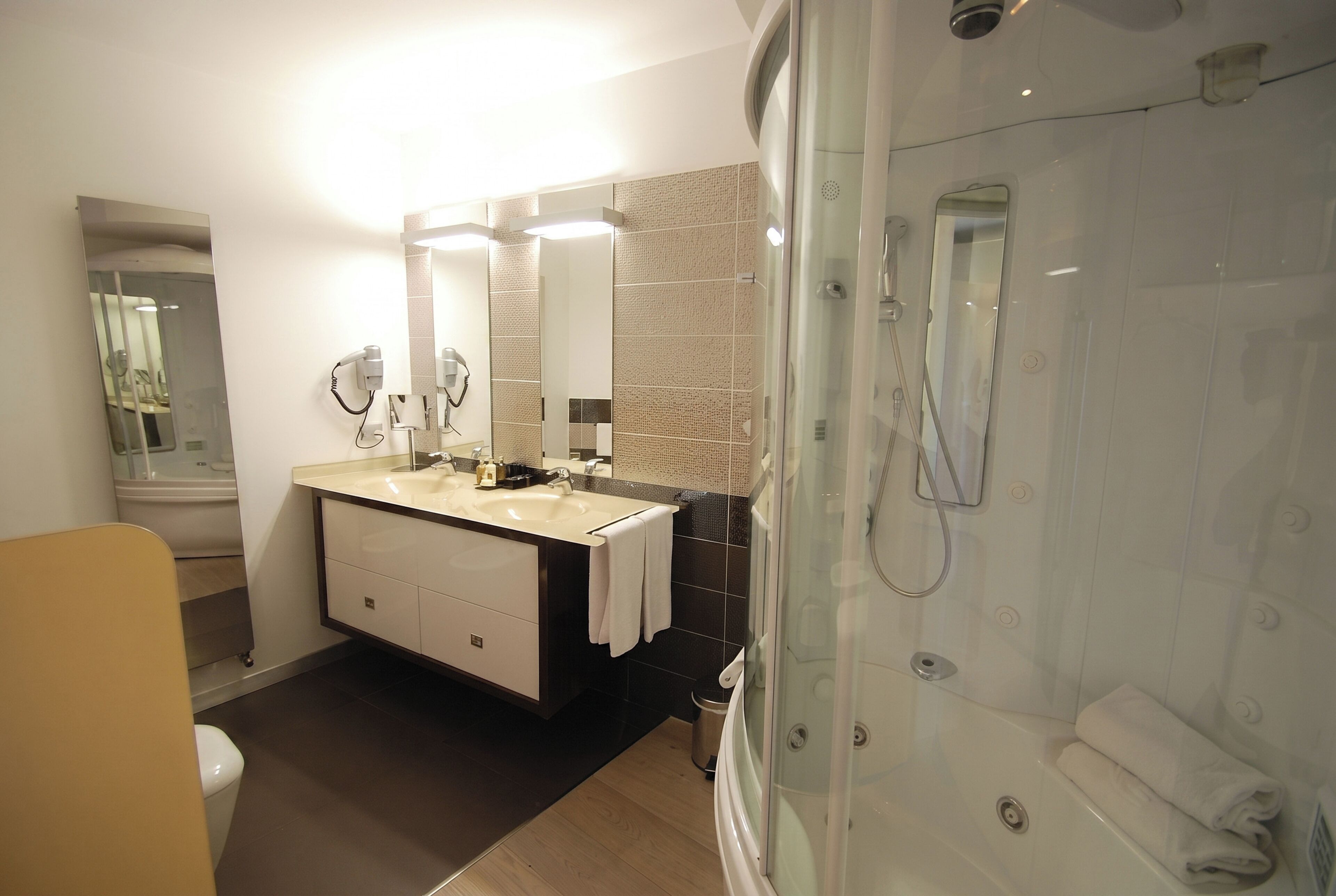Hair dryer, bathrobes, slippers, bidet