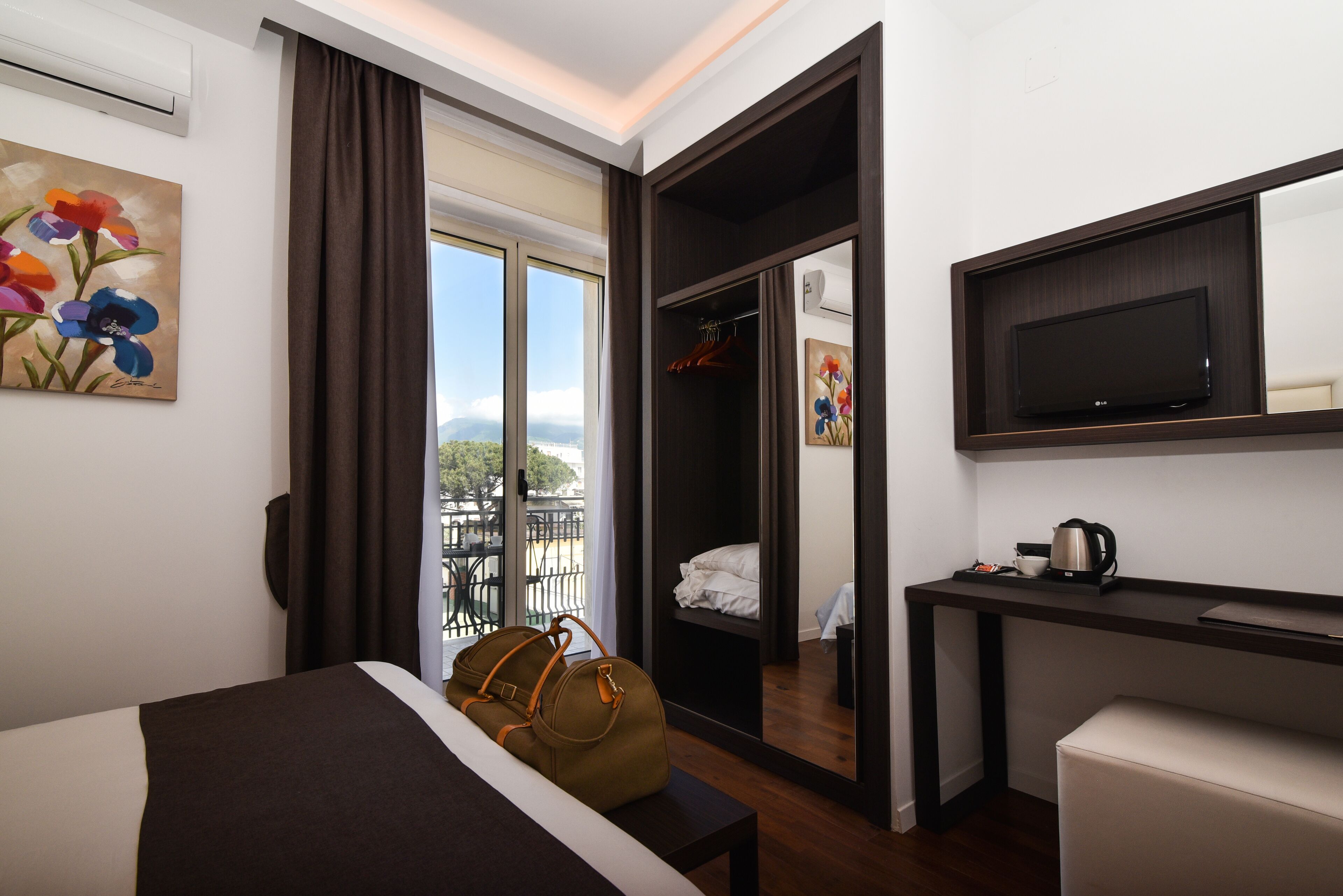 triple room | premium bedding, minibar, in-room safe, individually decorated