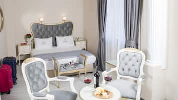 Suite, 1 King Bed | Minibar, in-room safe, desk, blackout curtains