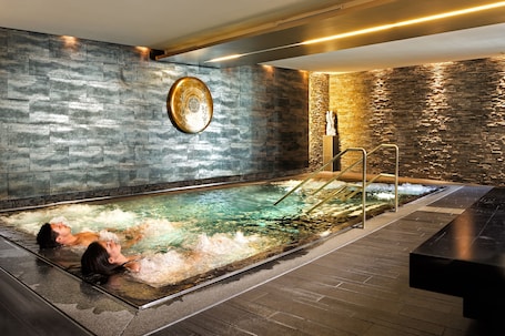 Sauna, steam room, body treatments, aromatherapy, facials, reflexology