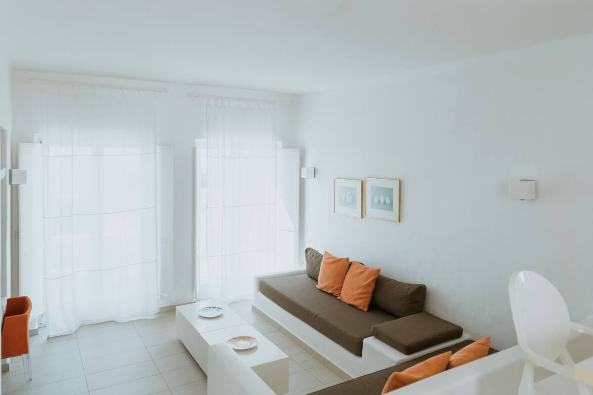 Executive Suite, Garden View | Premium bedding, minibar, in-room safe, desk