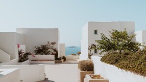 Property grounds - Archipelagos Resort Hotel & Villas (Paros)