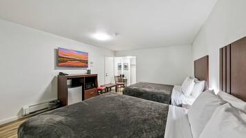 Standard Double Room | Egyptian cotton sheets, premium bedding, Tempur-Pedic beds, alarm clocks