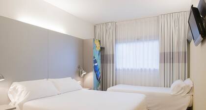B&B Hotel Girona 2