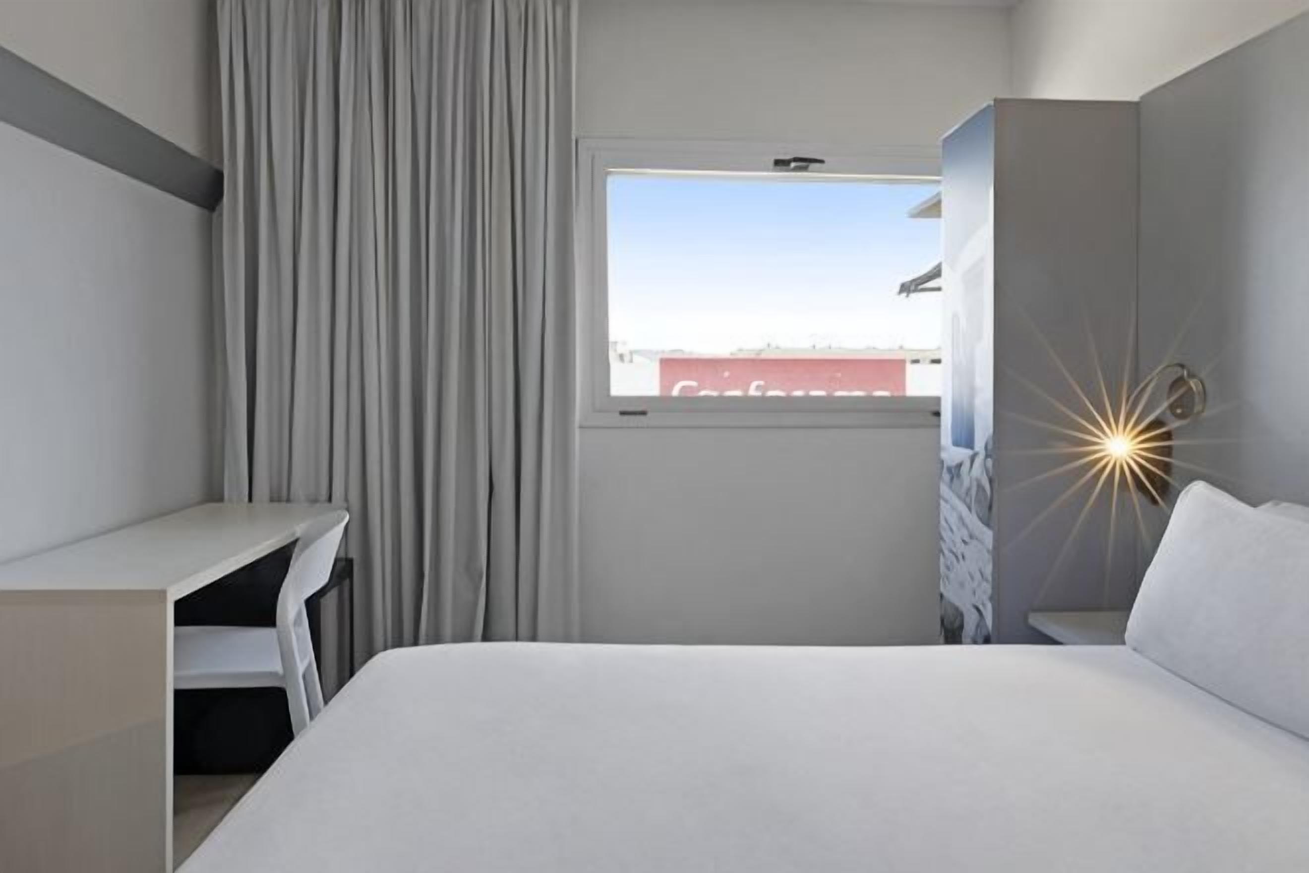 In-room safe, desk, iron/ironing board, free WiFi