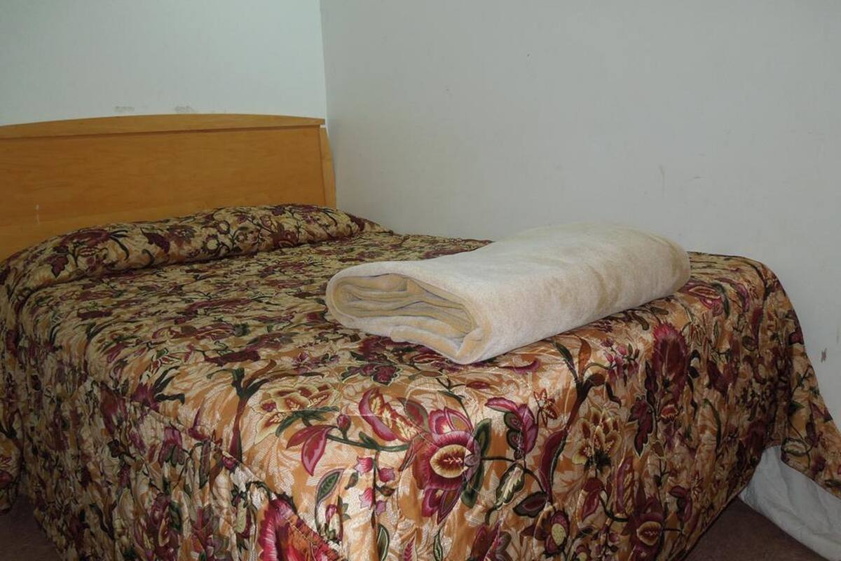 Iron/ironing board, free WiFi