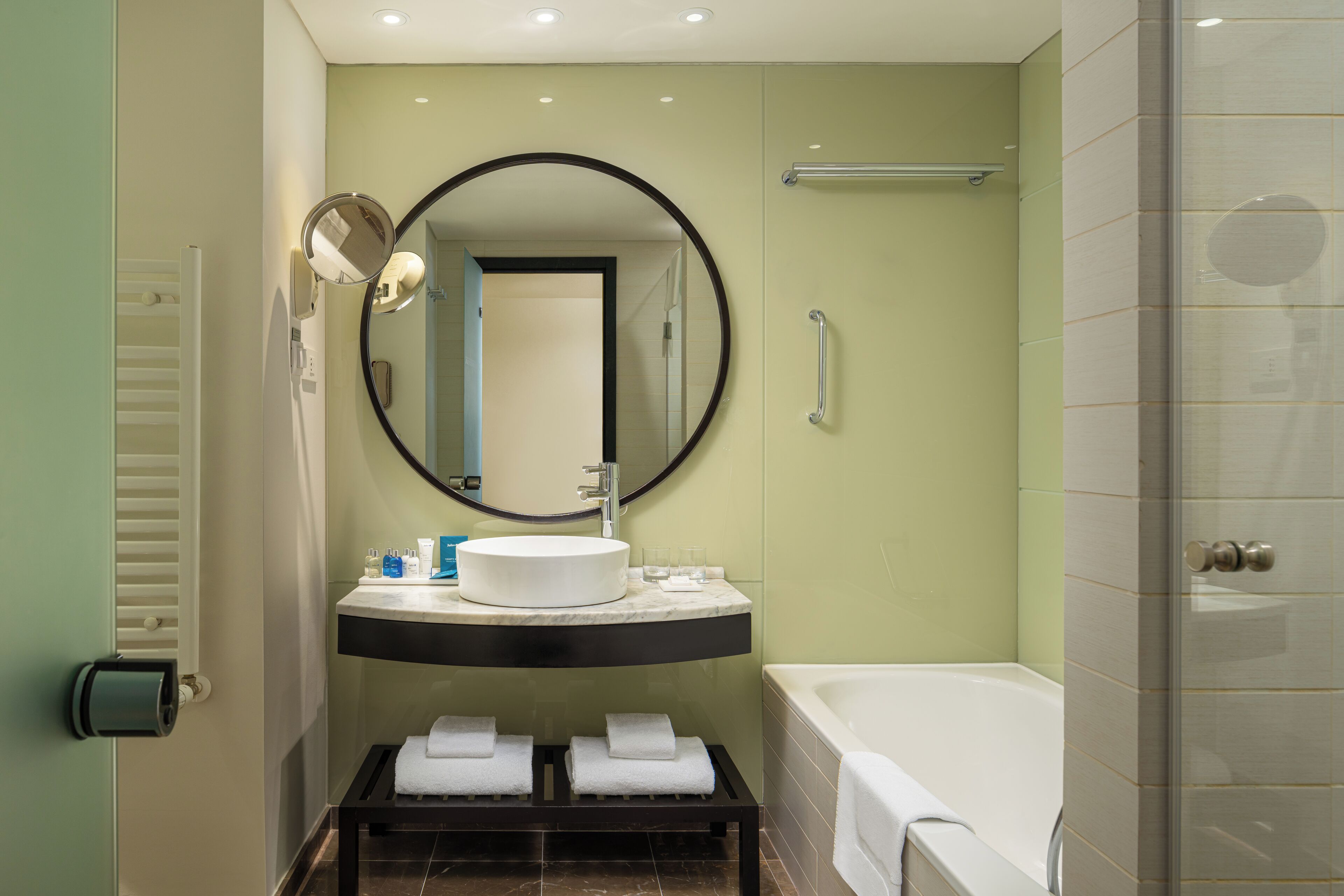 Executive Room (Lounge Access) | Bathroom