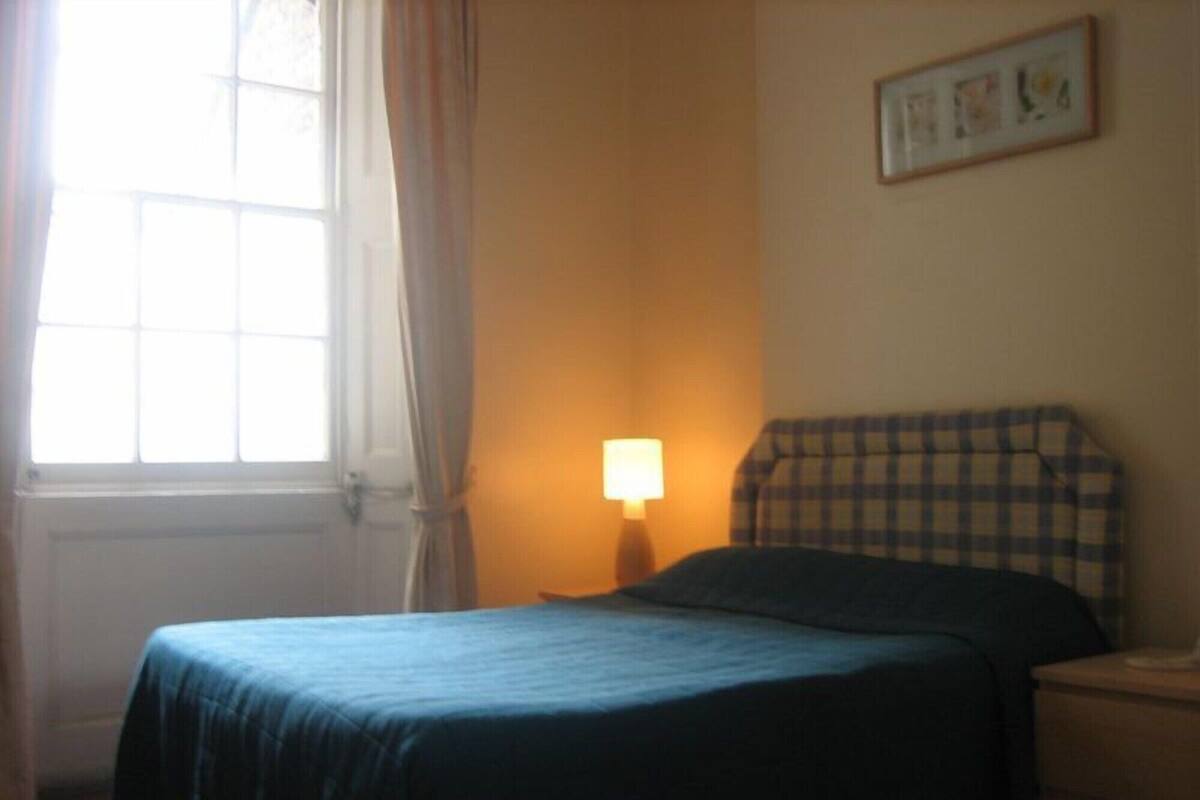 مكواة/لوح كي وواي فاي مجانًا وملاءات أسرّة