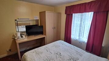 Desk, iron/ironing board, free WiFi