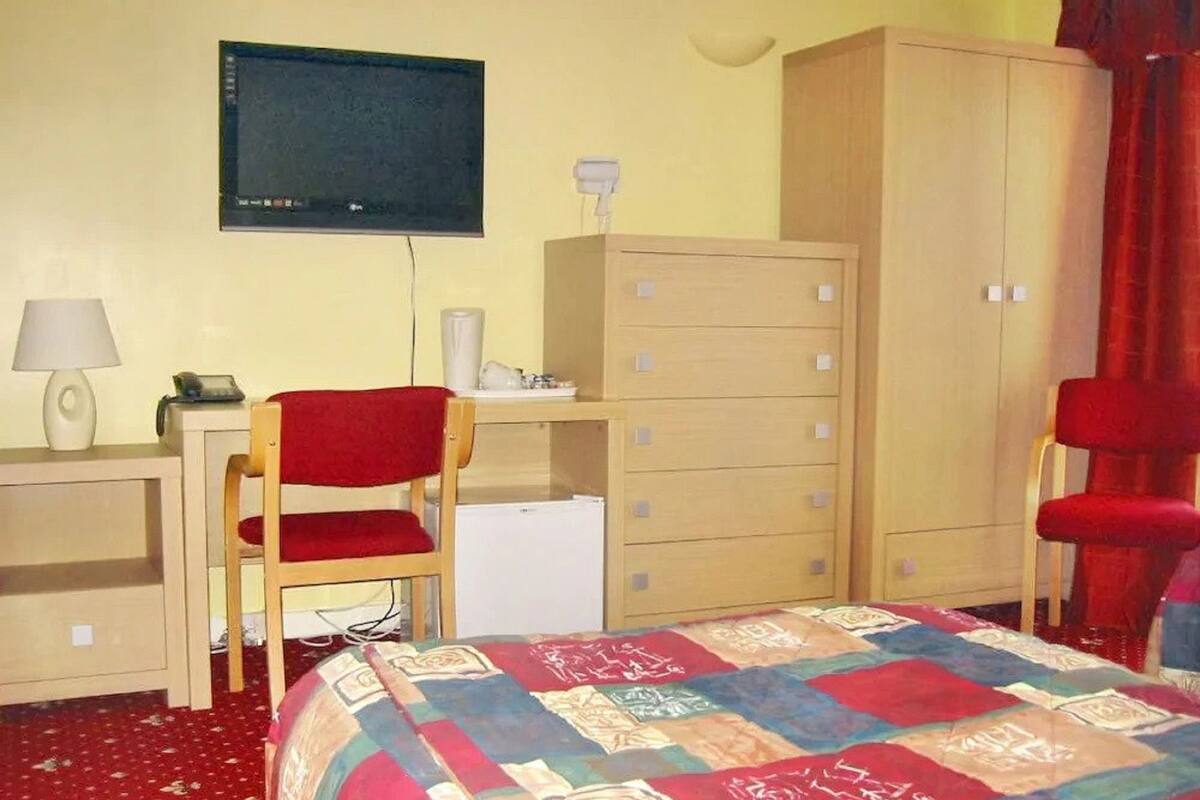 family room | desk, iron/ironing board, free wifi