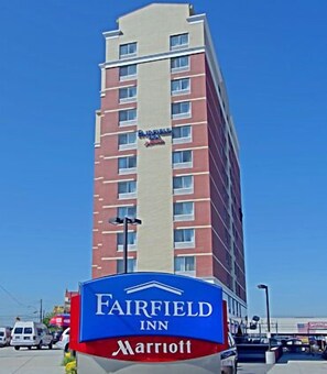 Exterior - Fairfield Inn New York Long Island City/Manhattan View (Long Island City)