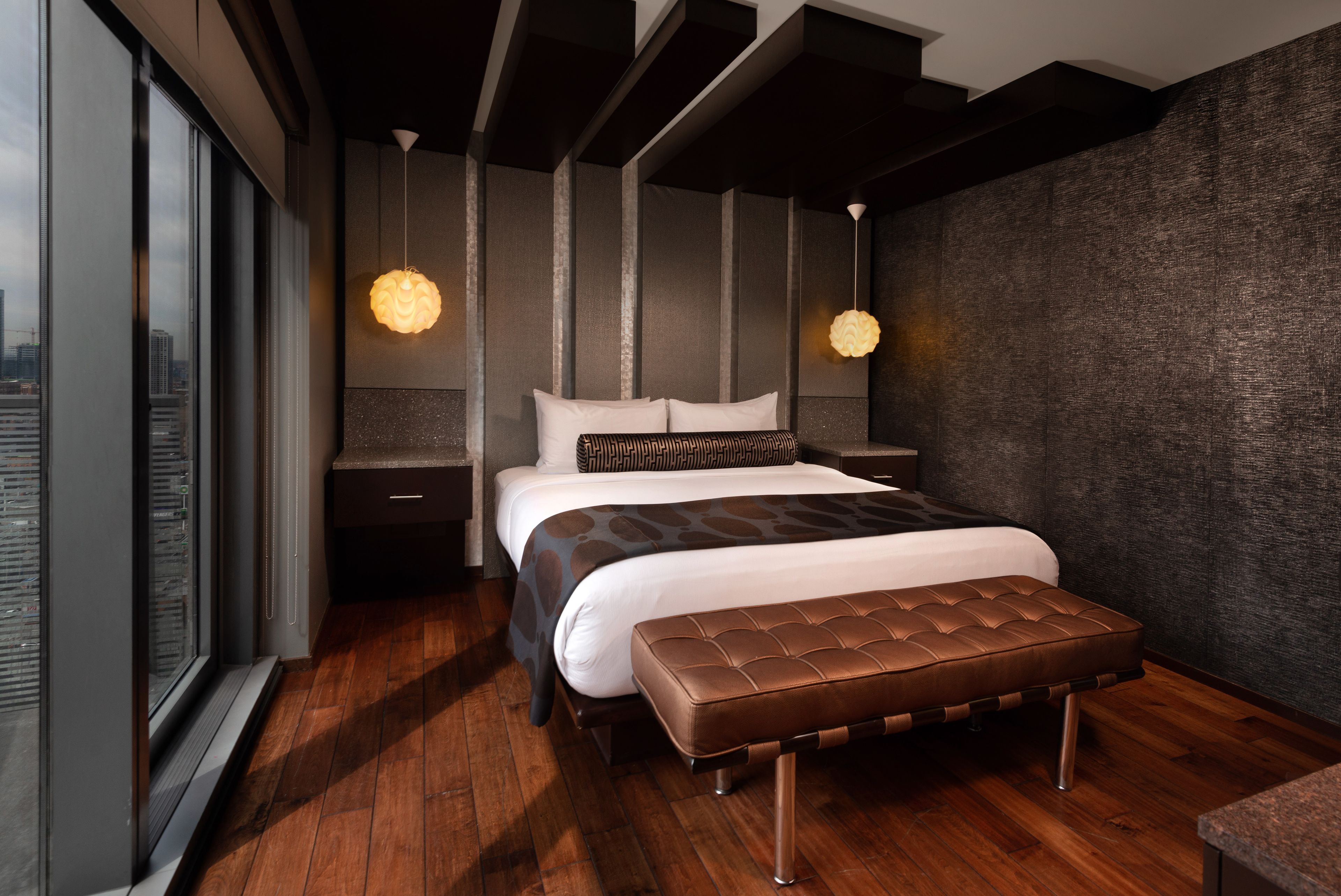 1 bedroom, egyptian cotton sheets, premium bedding, down duvets