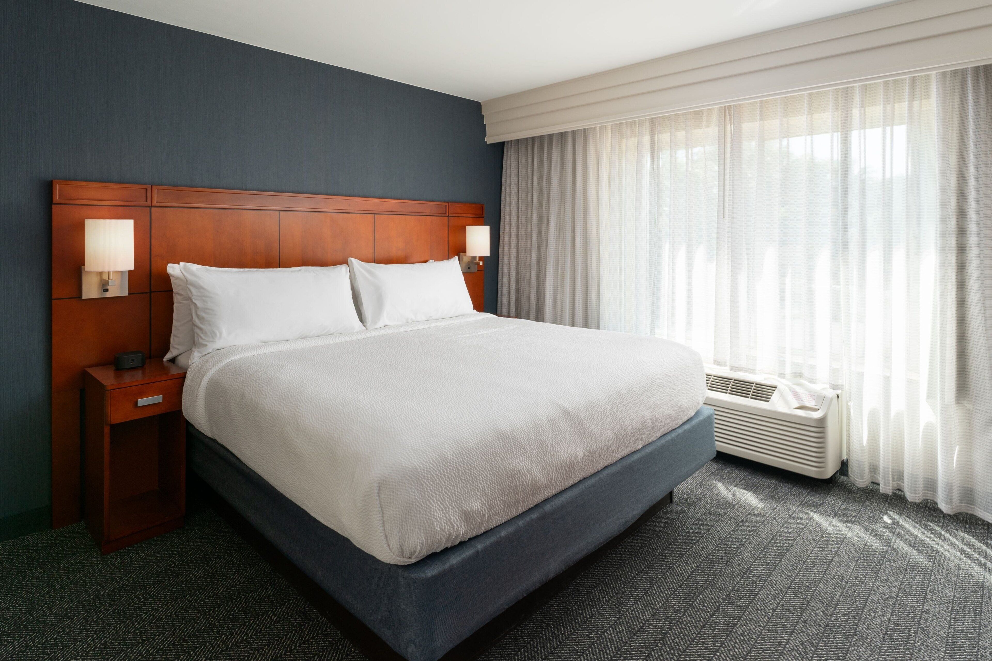 suite, 1 bedroom, non smoking | hypo-allergenic bedding, desk, laptop workspace, blackout curtains