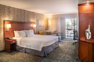 Ropa de cama hipoalergénica y escritorio