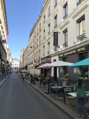 Street view - Hôtel de Paris Montmartre (Paris)
