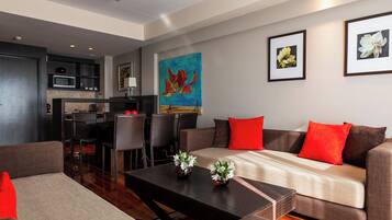 Ropa de cama de alta calidad, cubrecamas y colchones con pillow-top