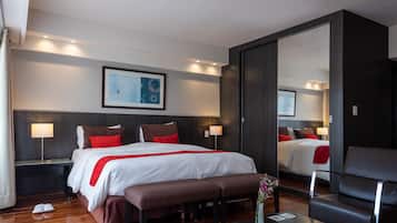 1 chambre, literie de qualité supérieure, couette en duvet d'oie