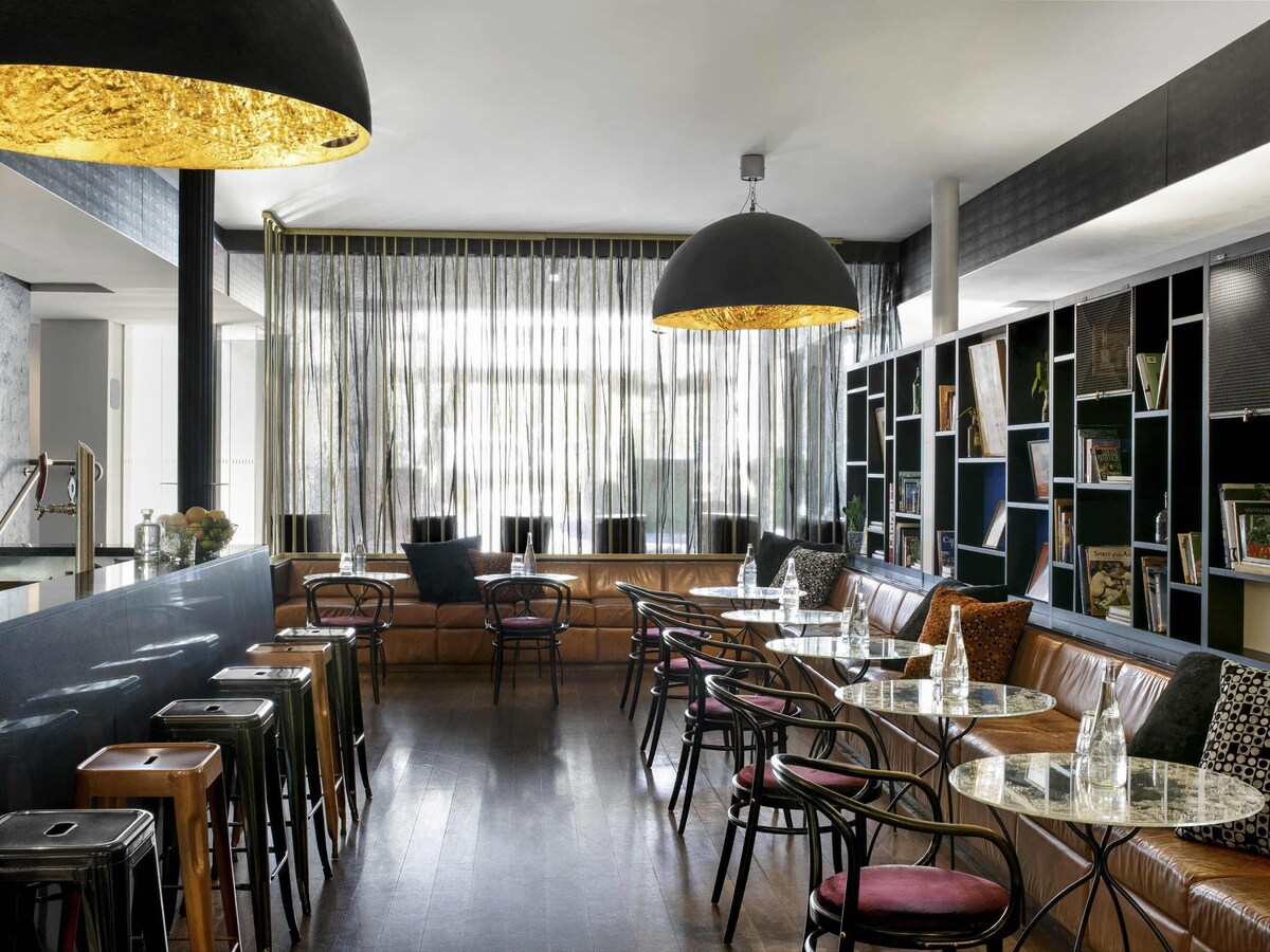 Peppers Gallery Hotel Canberra