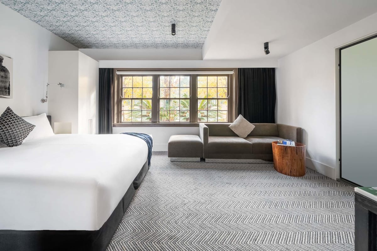 Peppers King with Bath