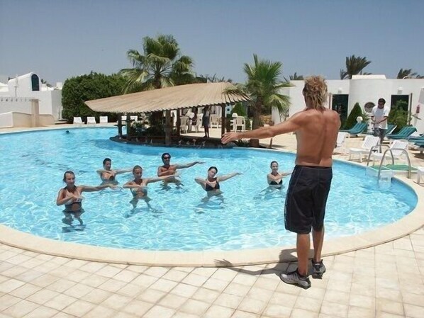 Indoor pool, outdoor pool