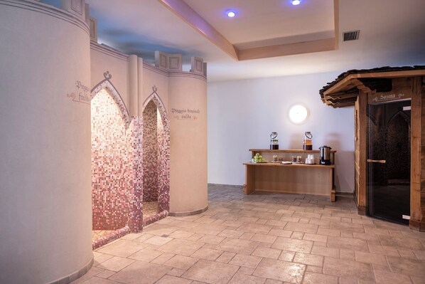 Sauna, baño turco, baño turco/hammam, salas de tratamientos o masajes 