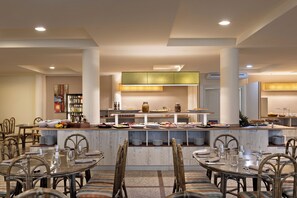 Breakfast served  - Rina Hotel (Alghero)