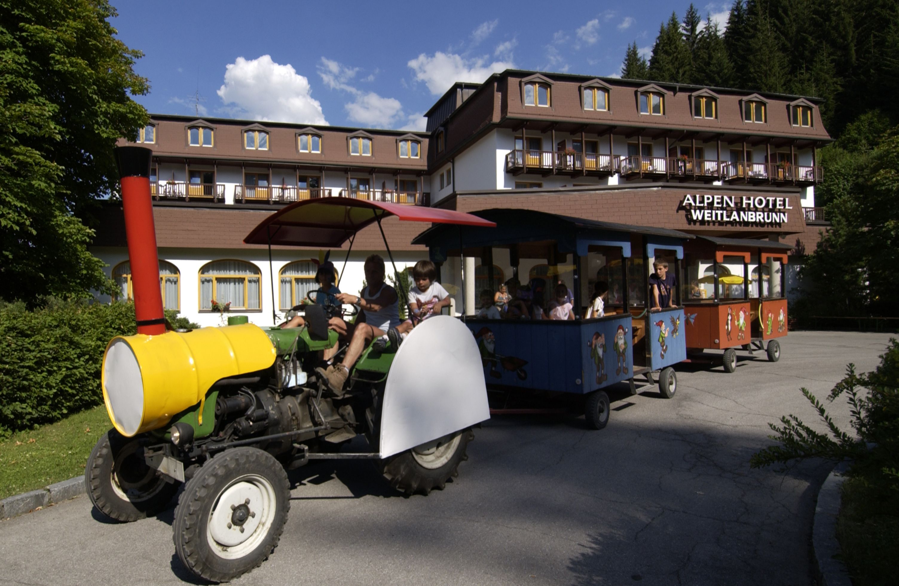 children’s play area – outdoor