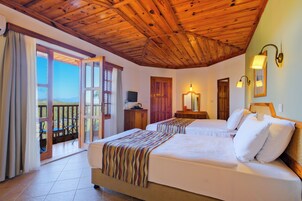 Standard Room | Premium bedding, minibar, in-room safe, desk