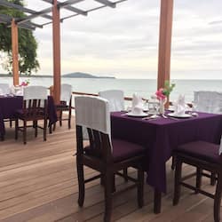 Breakfast, lunch, dinner served; Thai cuisine, beach views