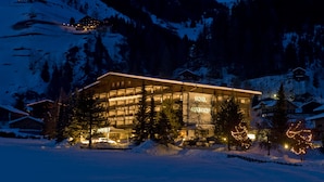 Front of property - evening/night - Alpenhof St Jakob (Sankt Jakob in Defereggen)