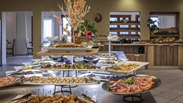 Servizio di colazione e cena