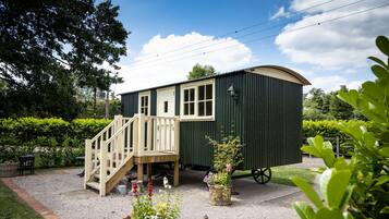 1 bedroom, premium bedding, in-room safe, individually decorated