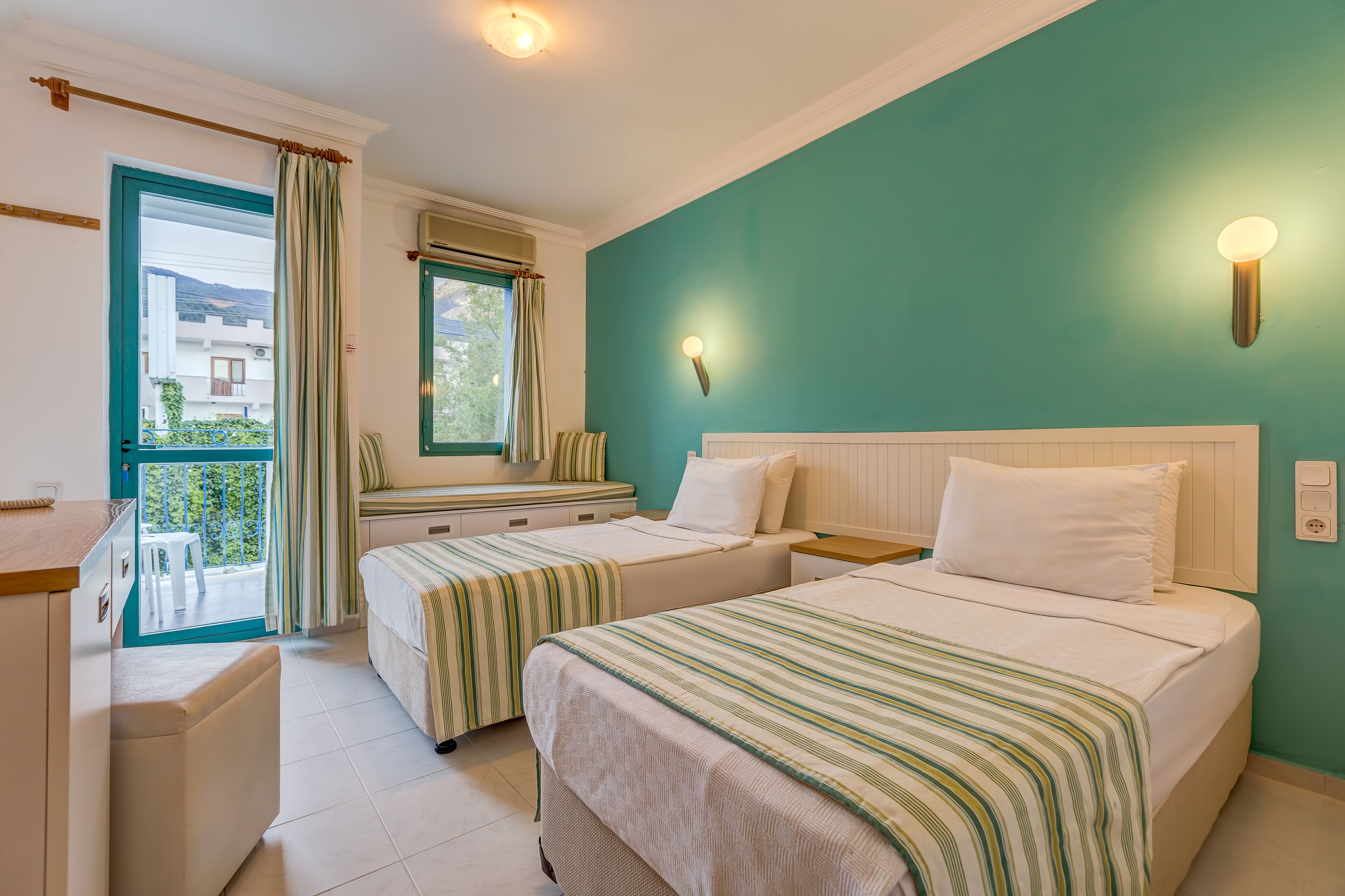 1 camera, biancheria da letto di alta qualità, minibar, una scrivania