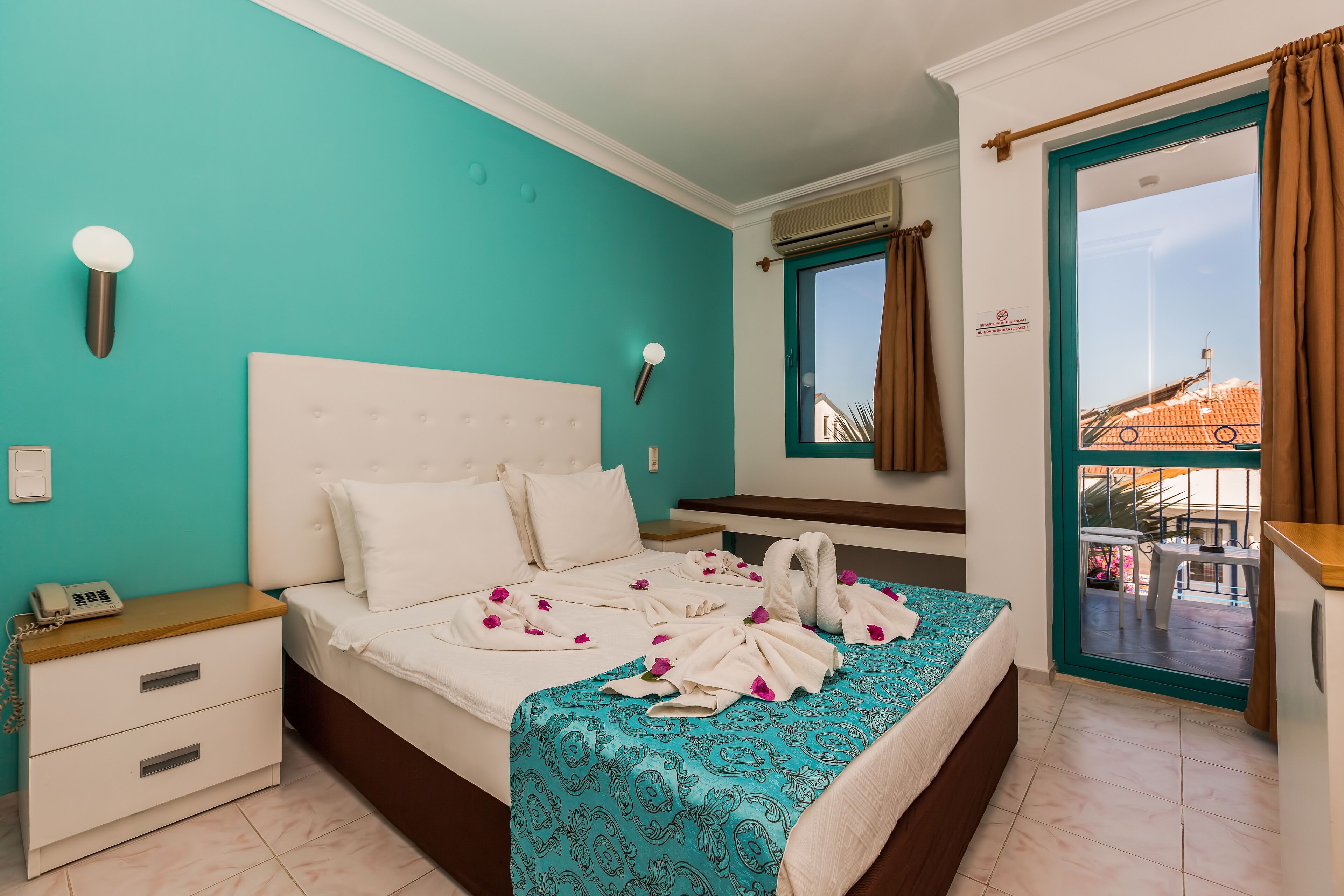 1 camera, biancheria da letto di alta qualità, minibar, una scrivania