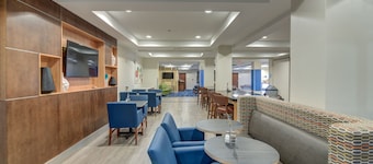 Holiday Inn Express & Suites Foley by IHG