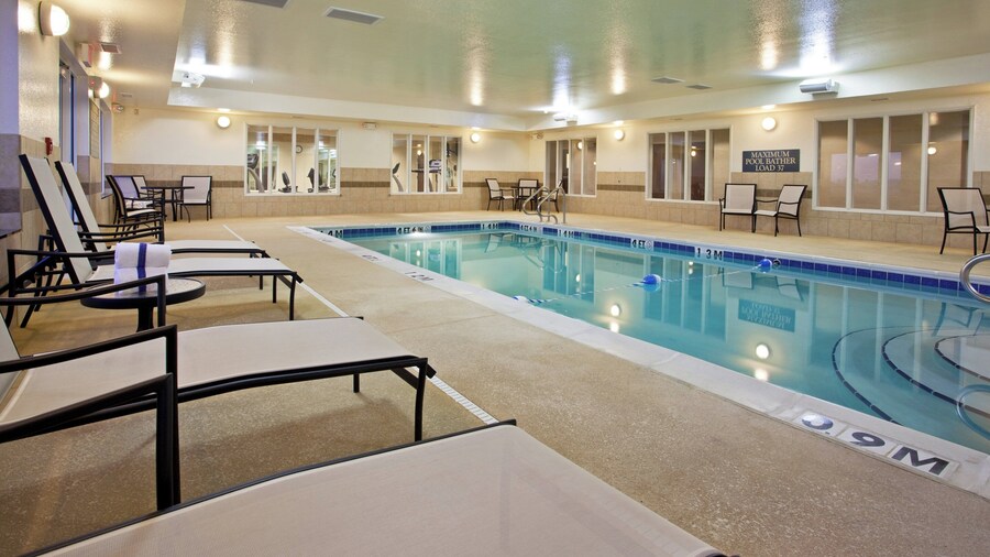 Holiday Inn Express & Suites Portland by IHG