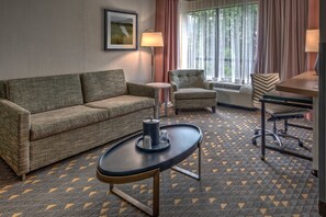 Suíte, 1 cama King | Roupas de cama premium, camas com colchões pillow-top, escrivaninha