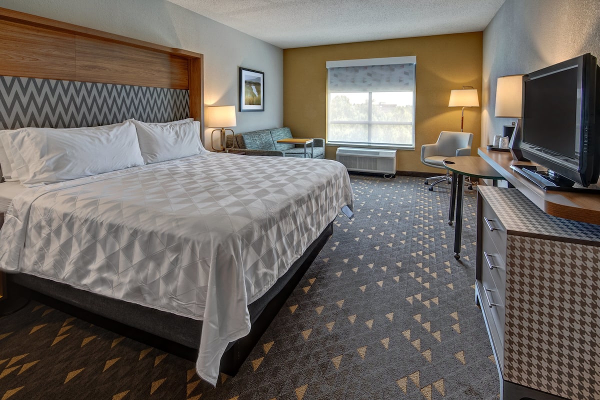 Premium bedding, pillow-top beds, desk, iron/ironing board