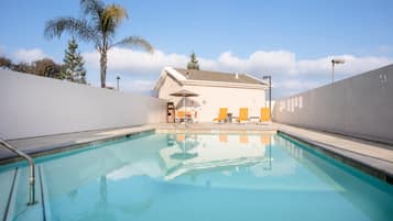 Outdoor pool, pool loungers