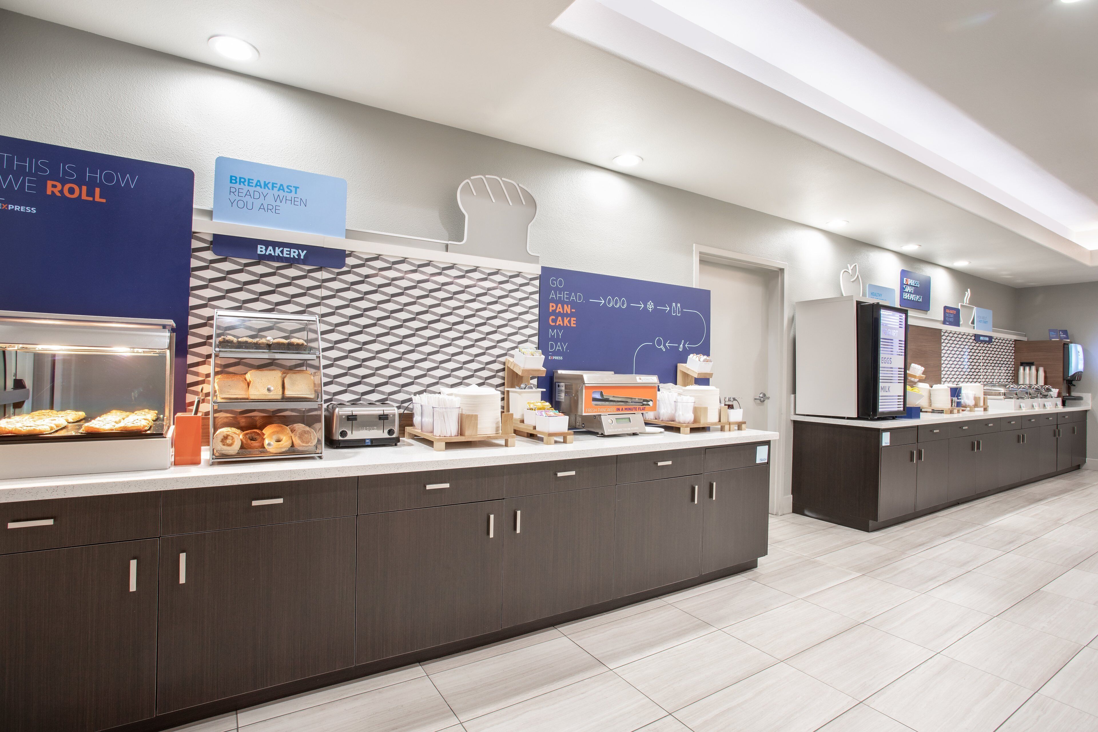 free daily continental breakfast