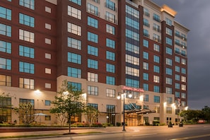 Exterior - Hampton Inn & Suites National Harbor - Alexandria Area (Oxon Hill)
