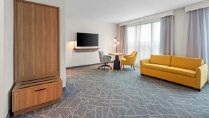Studio, 1 King Bed with Sofa bed, Non Smoking | Premium bedding, desk, blackout drapes, iron/ironing board - Hampton Inn & Suites National Harbor - Alexandria Area (Oxon Hill)
