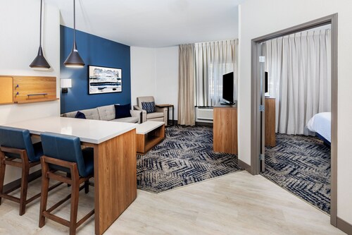 Candlewood Suites Fayetteville – University of Arkansas by IHG