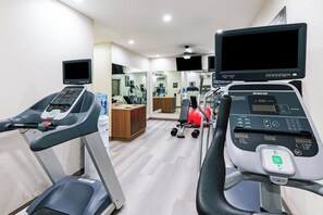 Fitness facility - Candlewood Suites Fayetteville – University of Arkansas by IHG (Fayetteville)